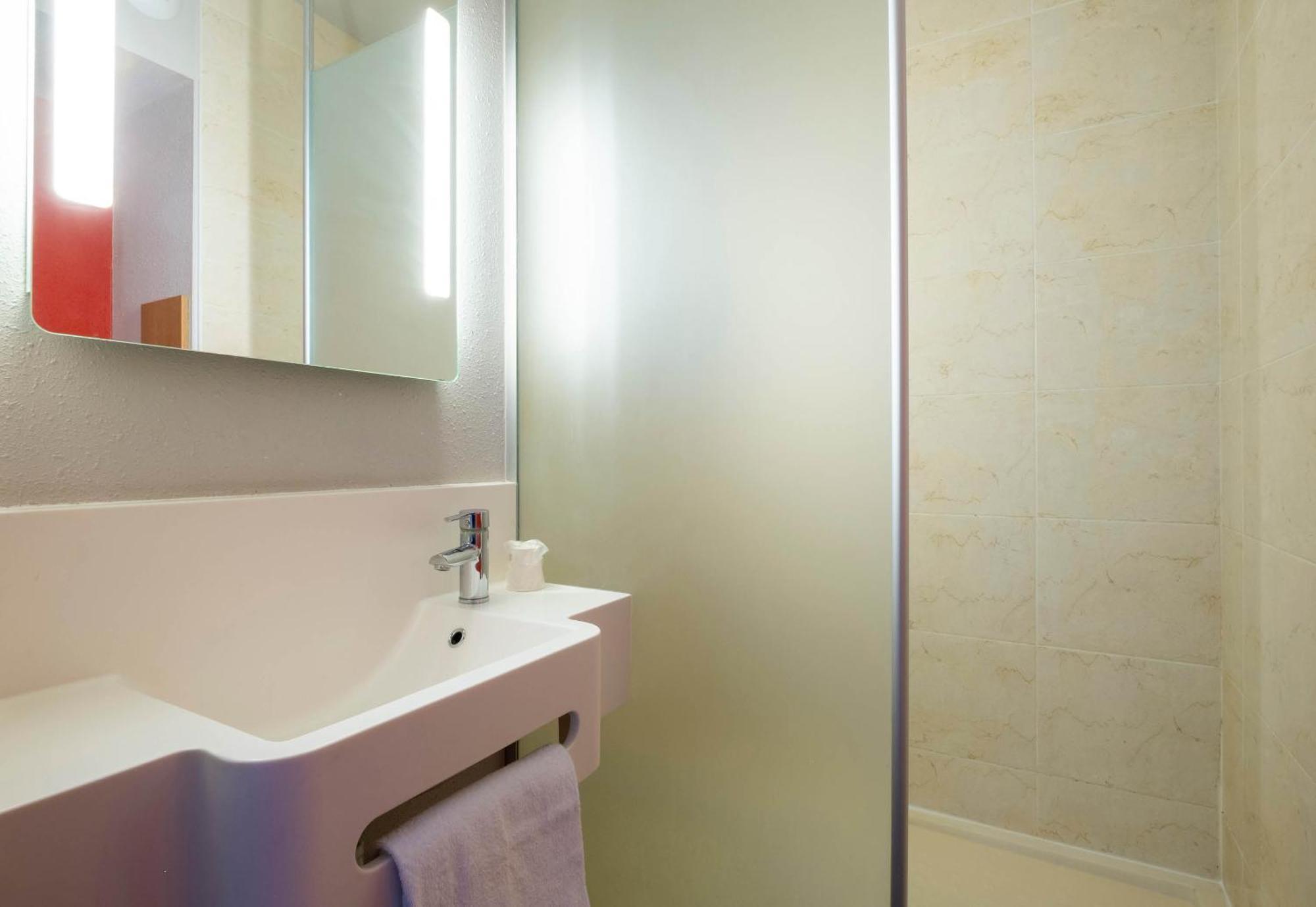B&B Hotel La Rochelle Beaulieu Puilboreau Eksteriør bilde